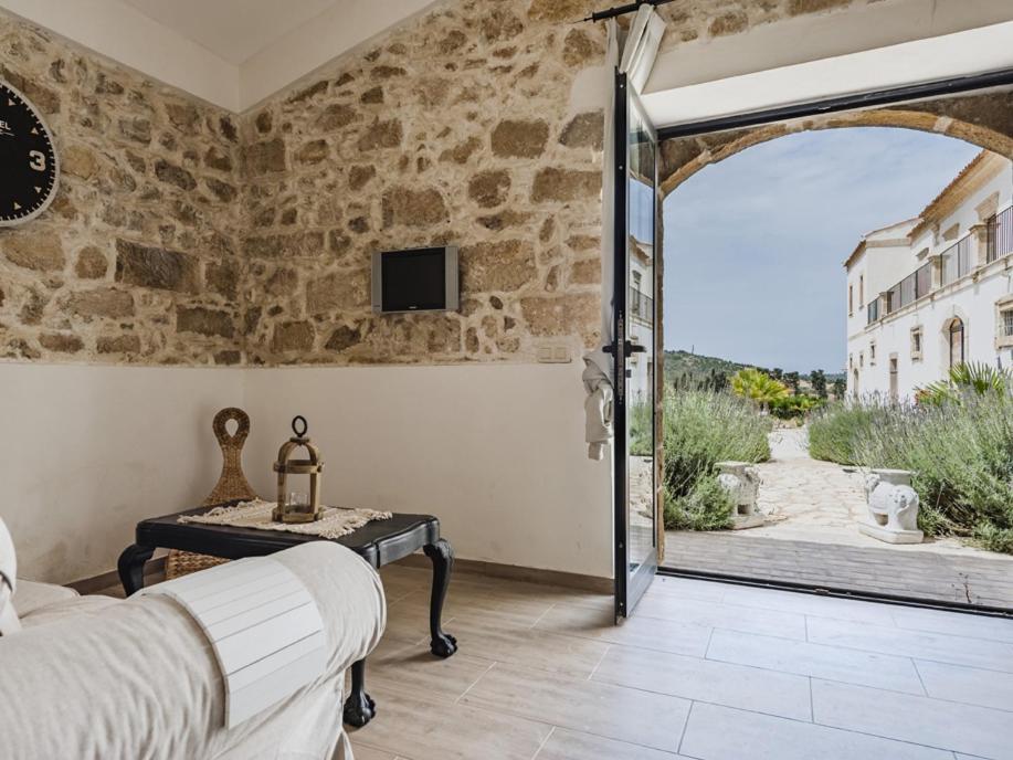 Bramasole Charming House Hotell Comiso Exteriör bild