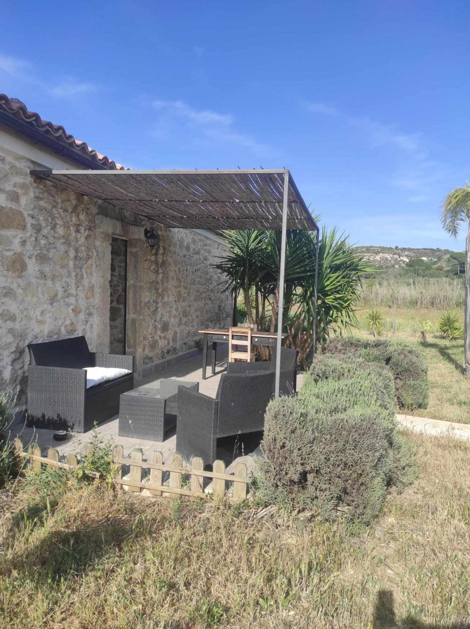 Bramasole Charming House Hotell Comiso Exteriör bild